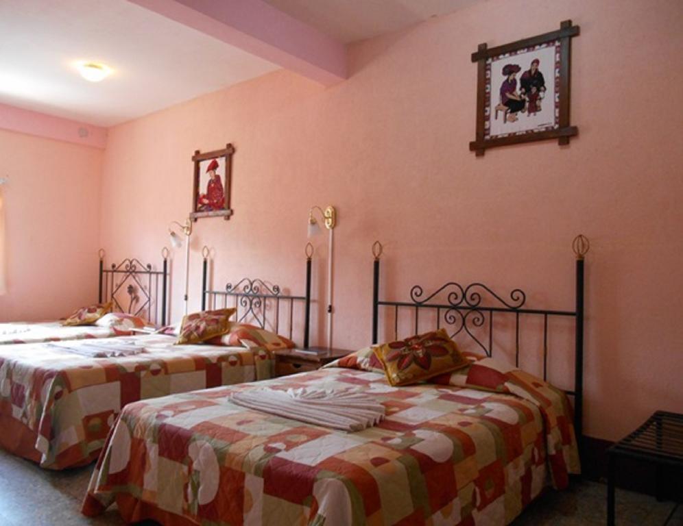 Hotel El Chaparral Panajachel Room photo