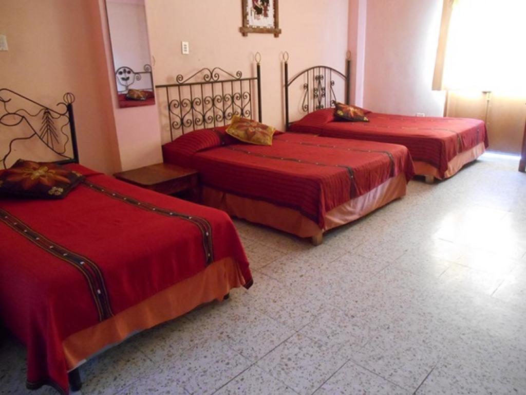 Hotel El Chaparral Panajachel Room photo